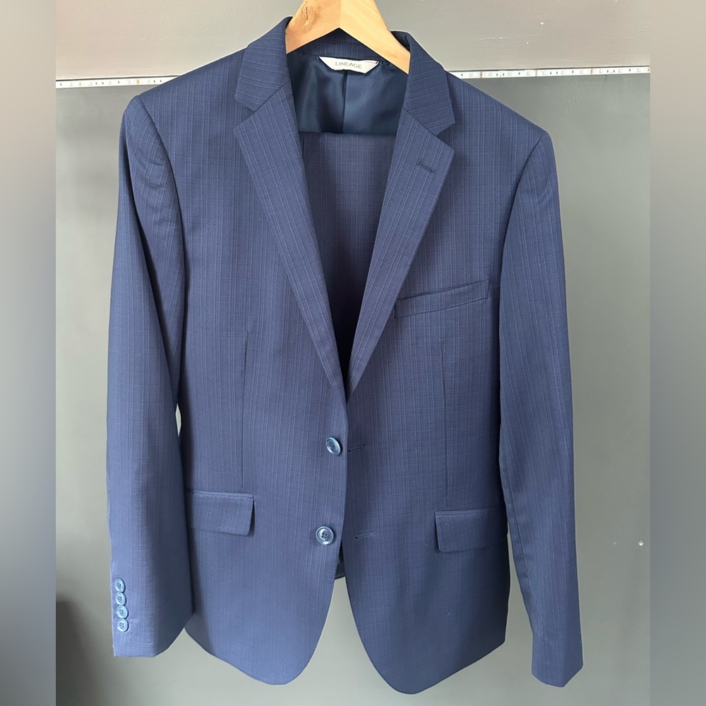 Classic Navy Men's suit